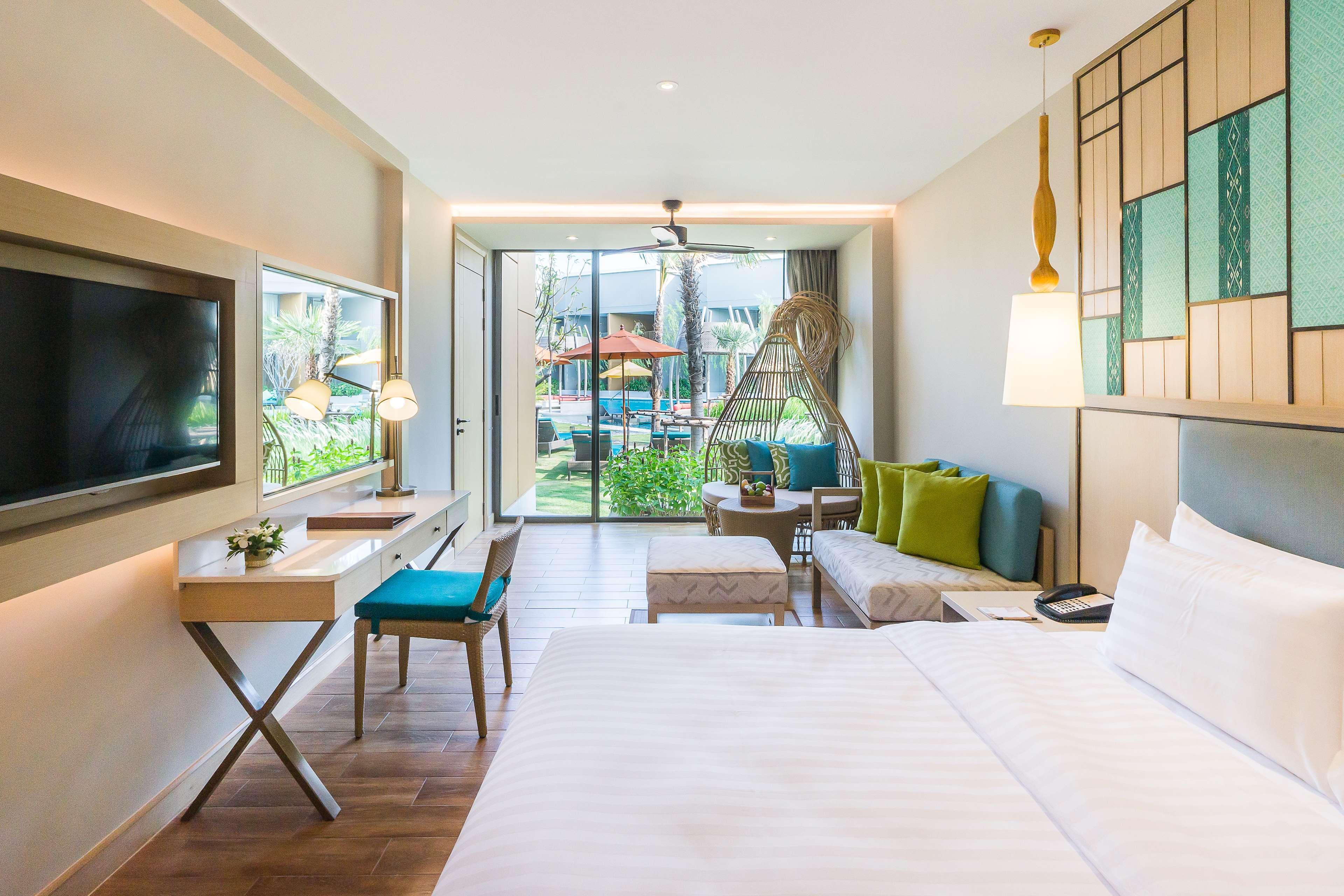 Avani+ Hua Hin Resort Cha-Am Exterior photo