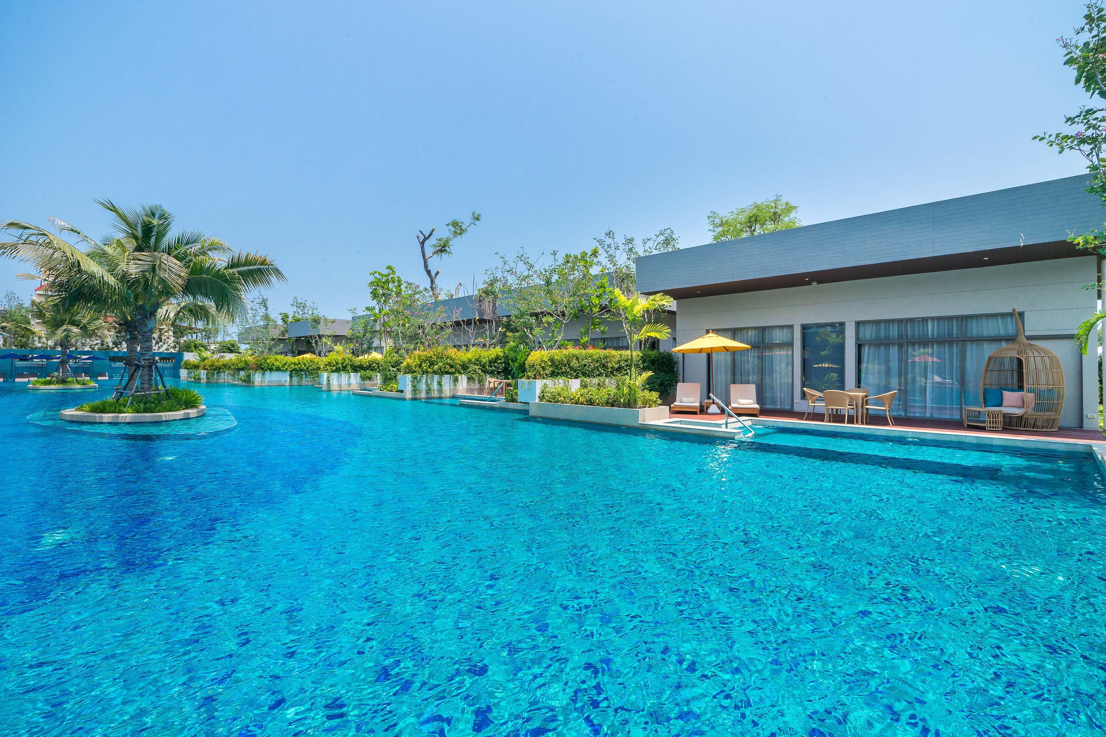 Avani+ Hua Hin Resort Cha-Am Exterior photo