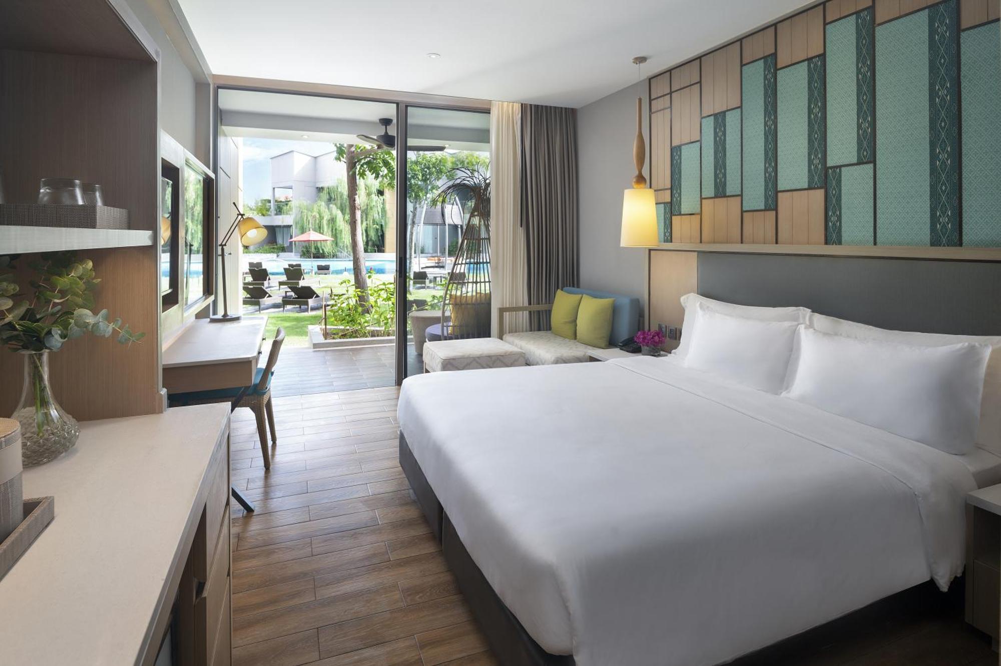 Avani+ Hua Hin Resort Cha-Am Exterior photo